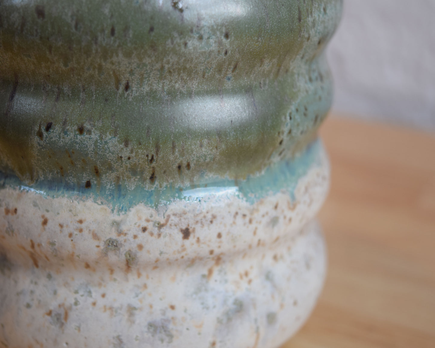 Green & White Wavy Cup