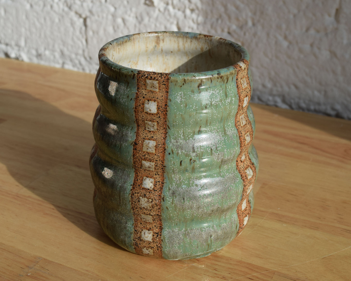 Green & White Wavy Vase