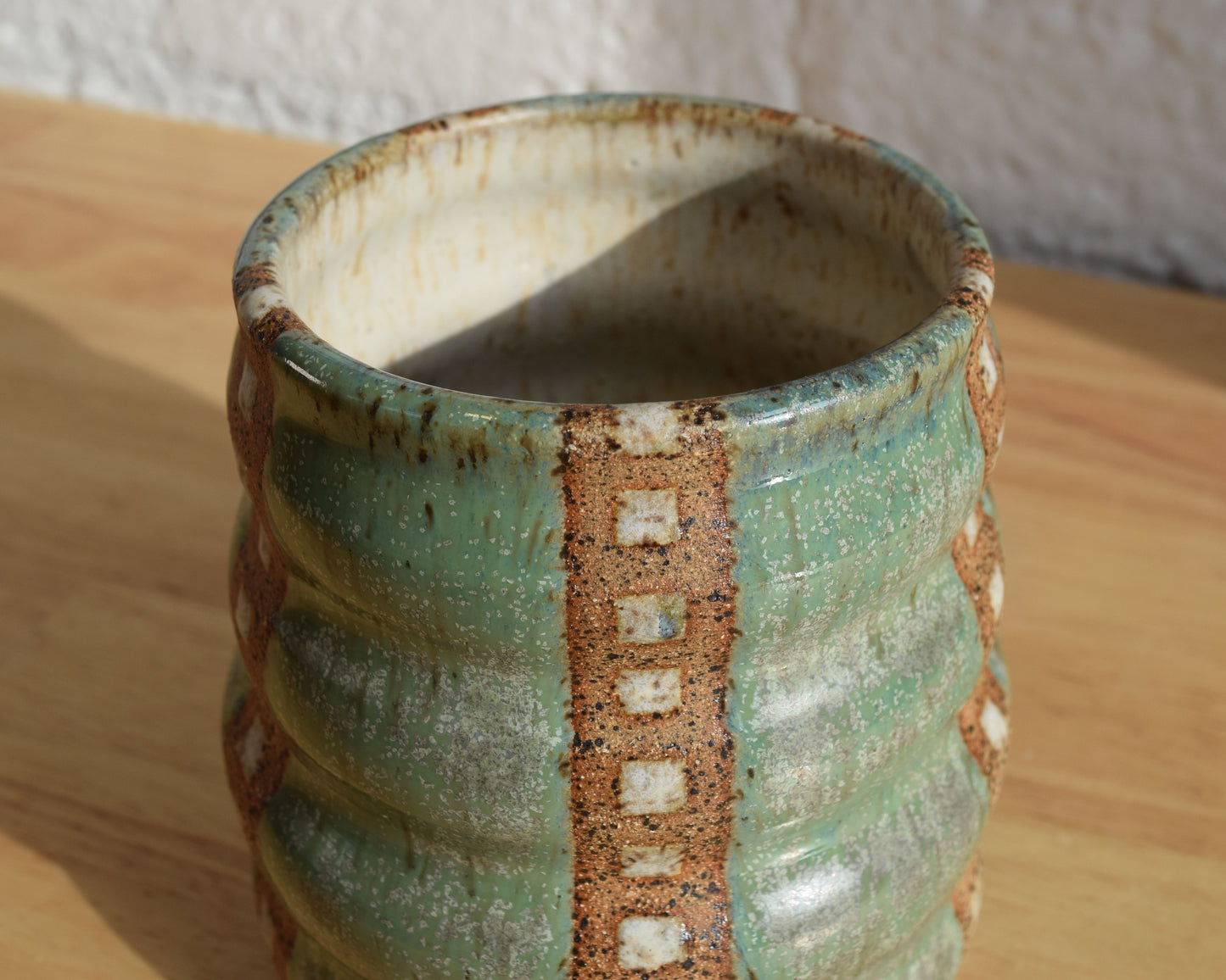 Green & White Wavy Vase